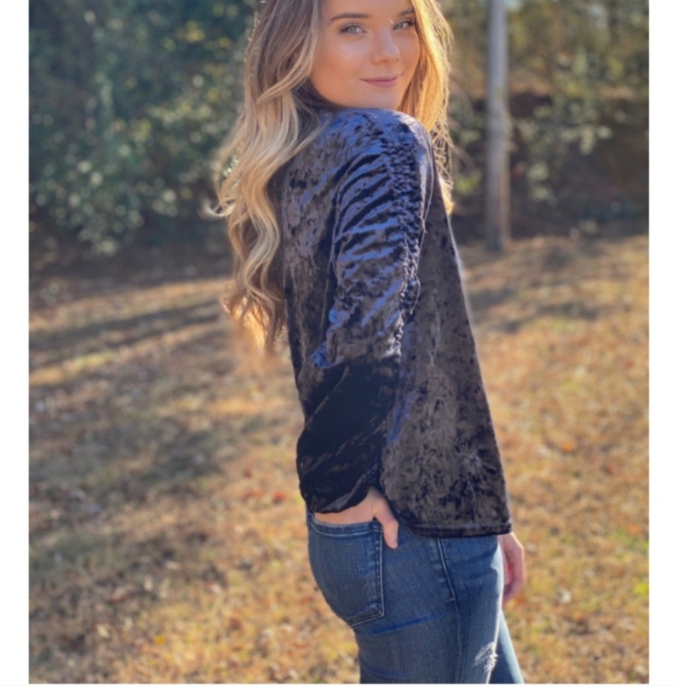 Anthropologie MELLODAY Velvet Top